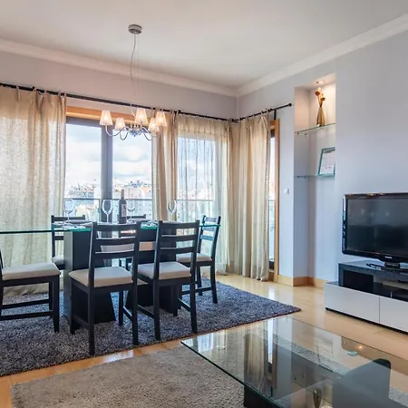 Lovelystay - Modern Apartment In Anjos-3